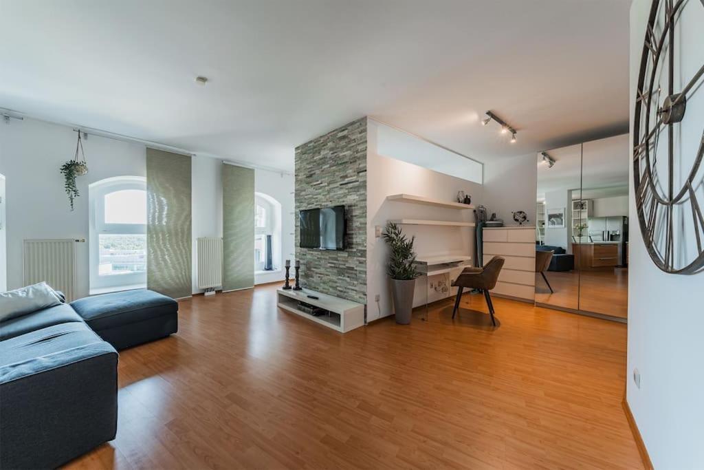 Spektakulaeres Apartment ✩ 7. Stock ✩ Kostenlose Parkgarage ウィーン エクステリア 写真